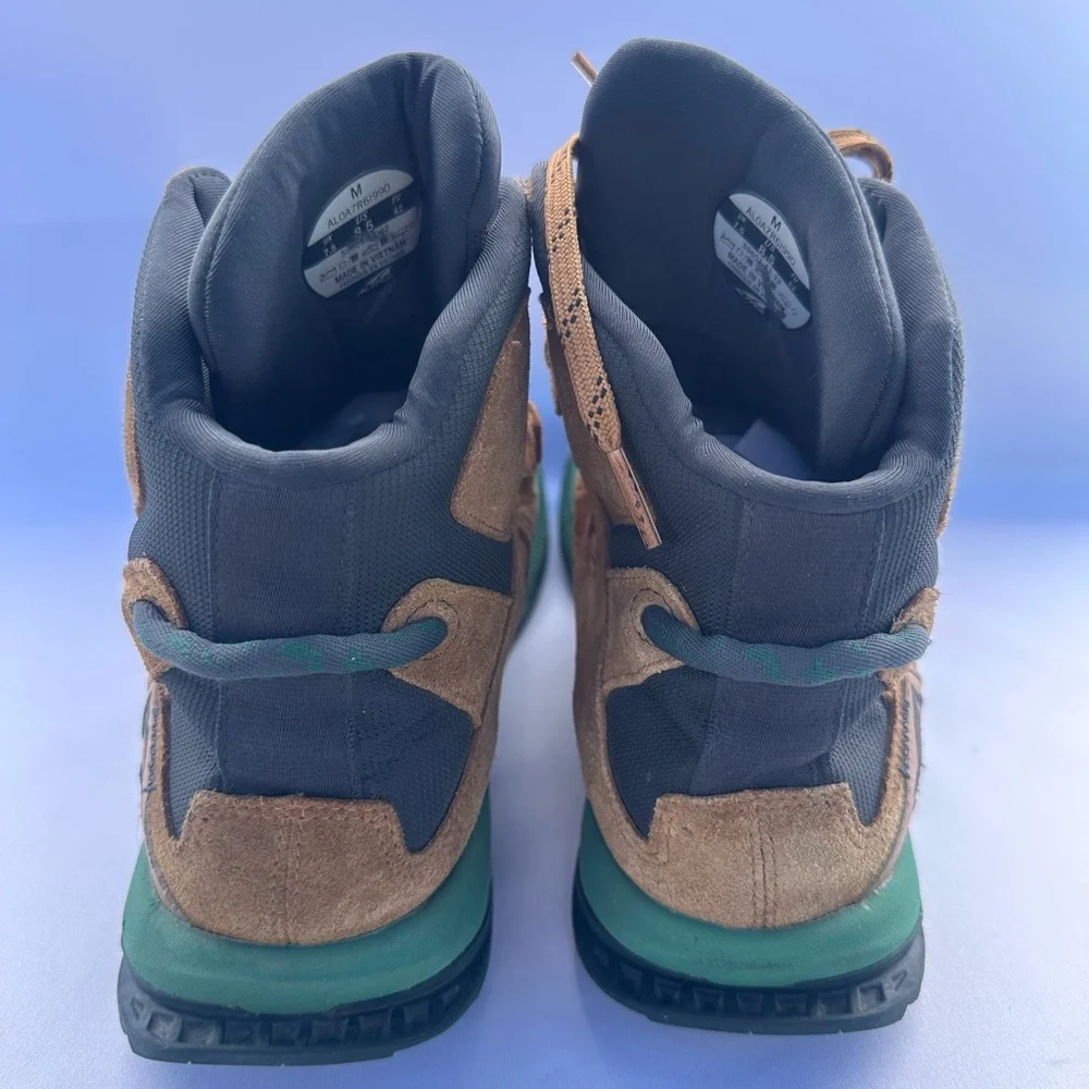 #6 Altra Lone Peak Hiker 2 Boots Mens Size 8.5 Brown Suede Combat Trail Shoes